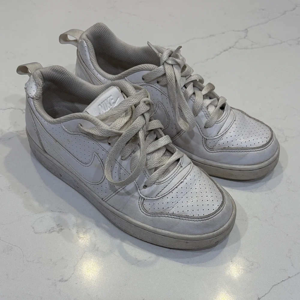 Nike Court Borough Low - Picture 1 of 2